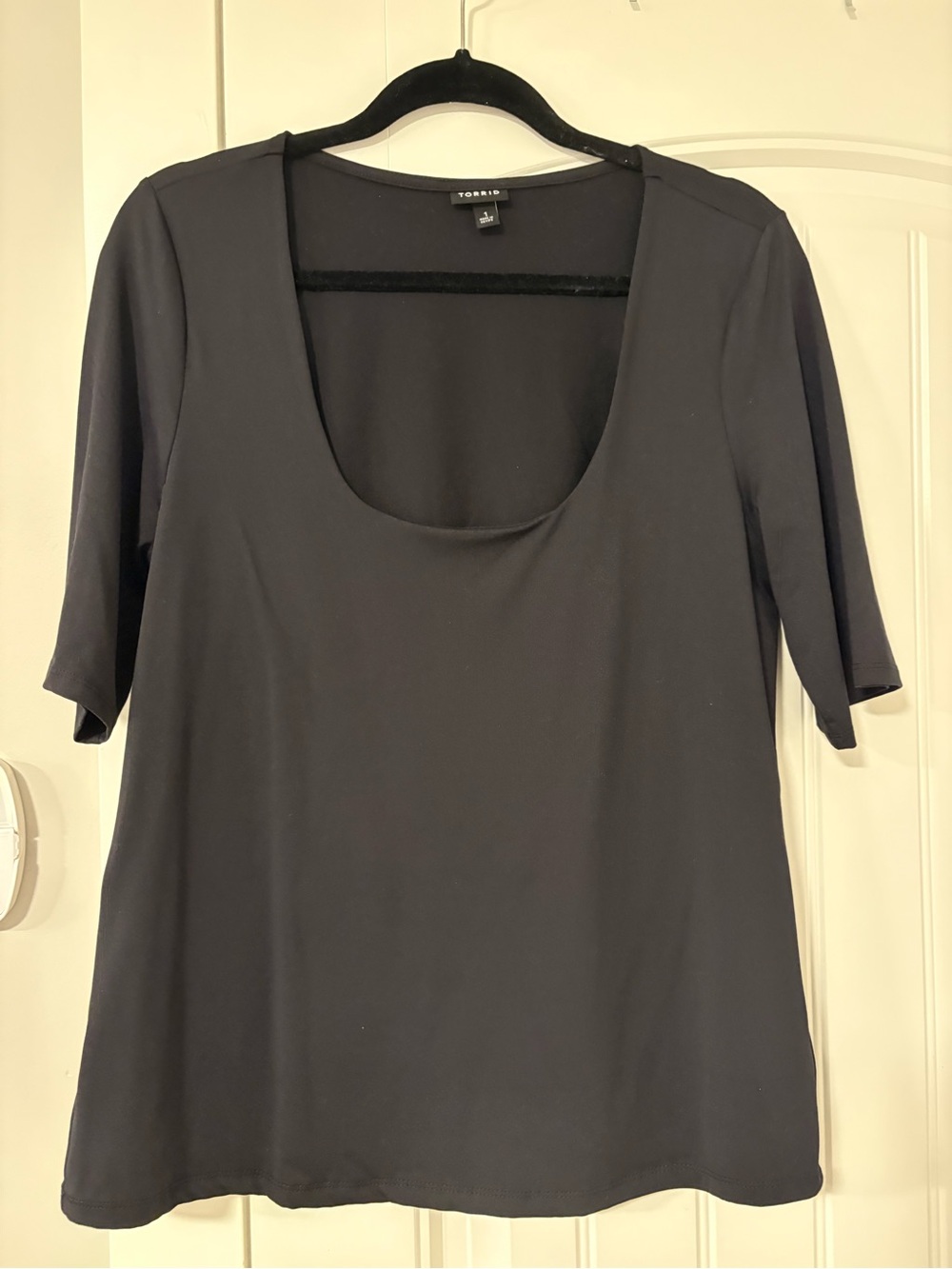 torrid Black Scoop Neck Short Sleeve Top